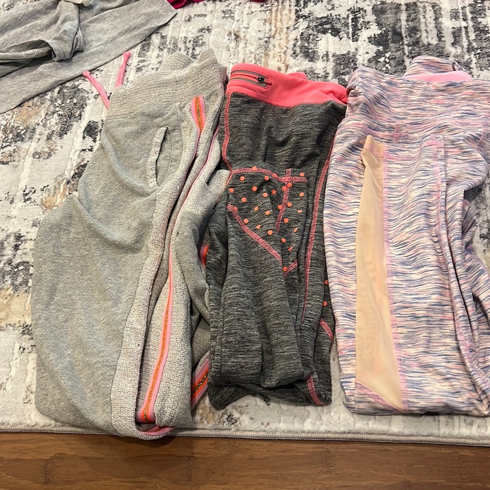girls athletic pants/sweatpants